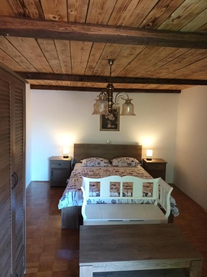Soba S Kopalnico Brina3 Apartment Sezana ภายนอก รูปภาพ
